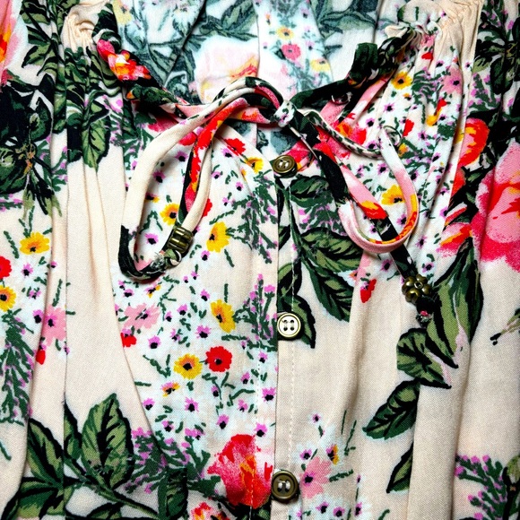 Alter’d State Women’s Medium Floral Shirt Blouse - Picture 6 of 16